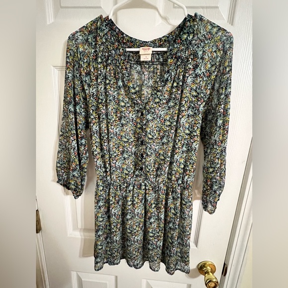 Patterned Button Up See Through Blouse - Picture 1 of 5